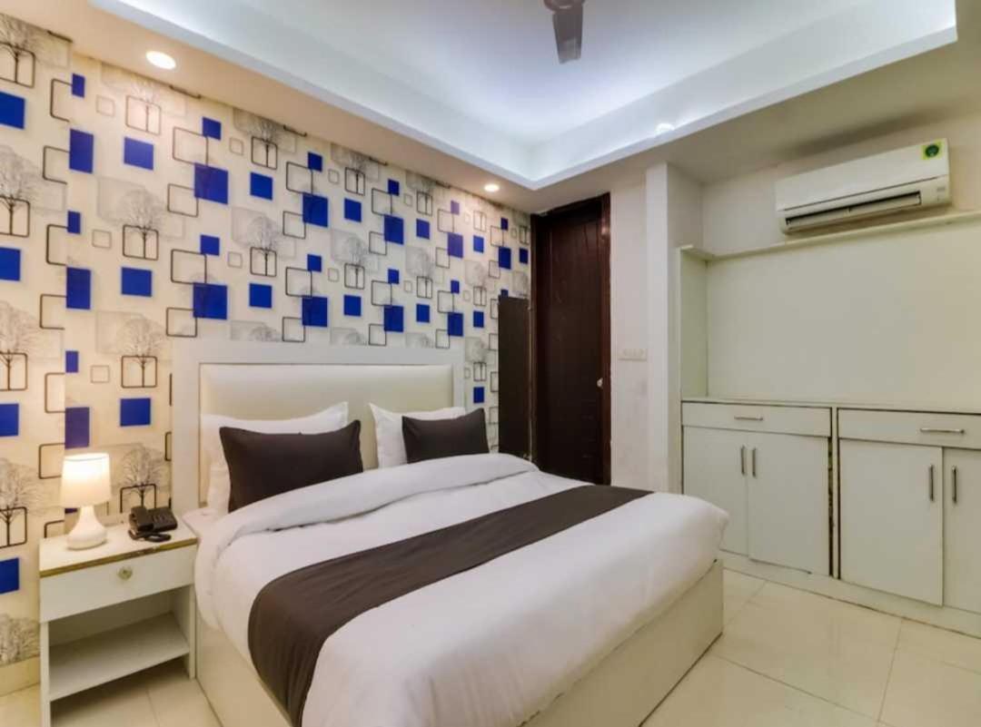 Hotel O Galaxy Stay Neu-Delhi Exterior foto